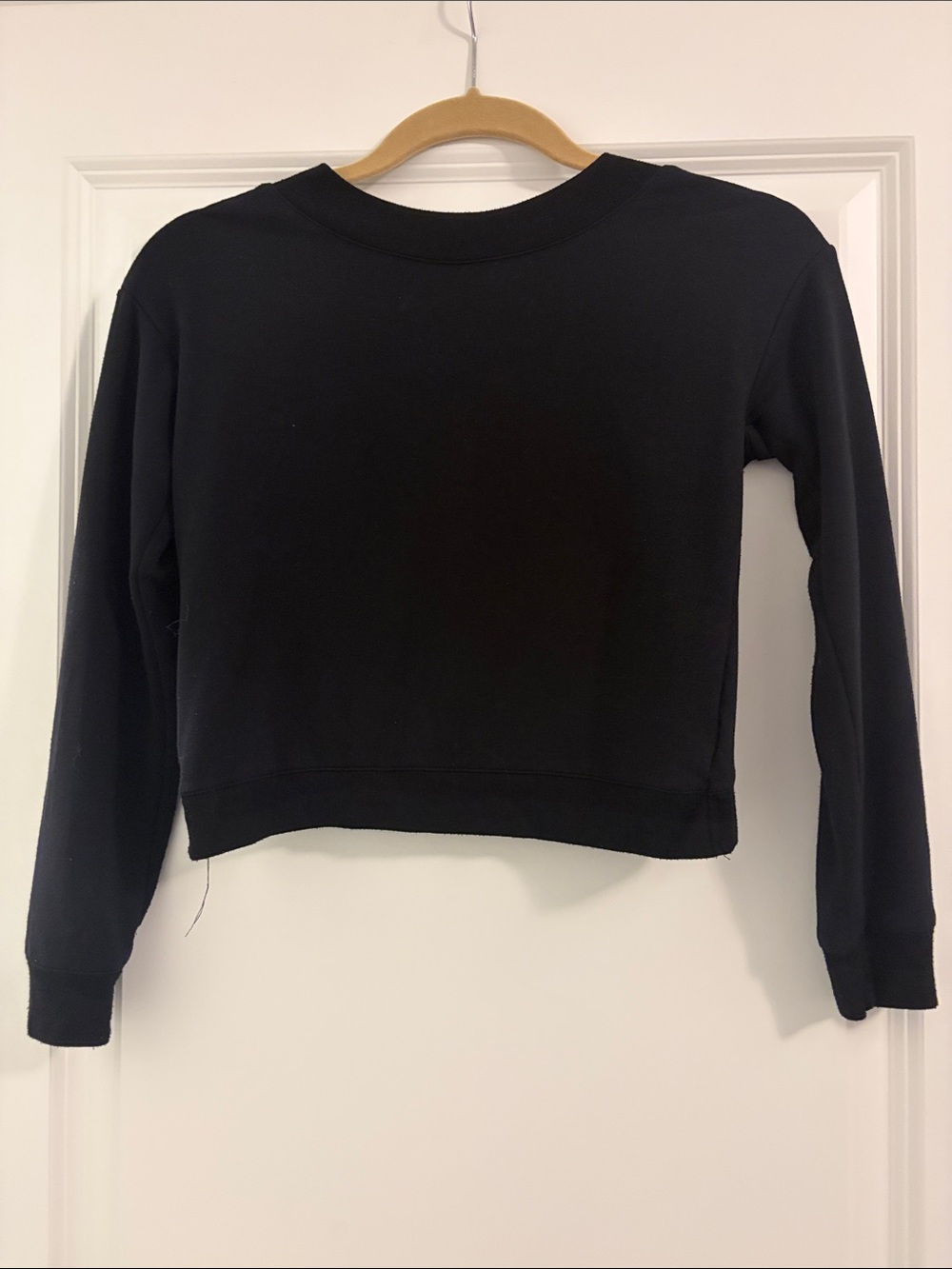 NWOT Cropped Black Girls Crewneck Sweatshirt
